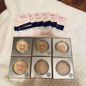 Bridesmaid mirrors and hair ties